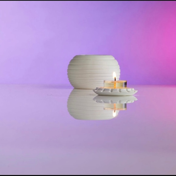 PARTYLITE Illuminescents,Clean Lines Fragrance Warmer - Picture 3 of 7